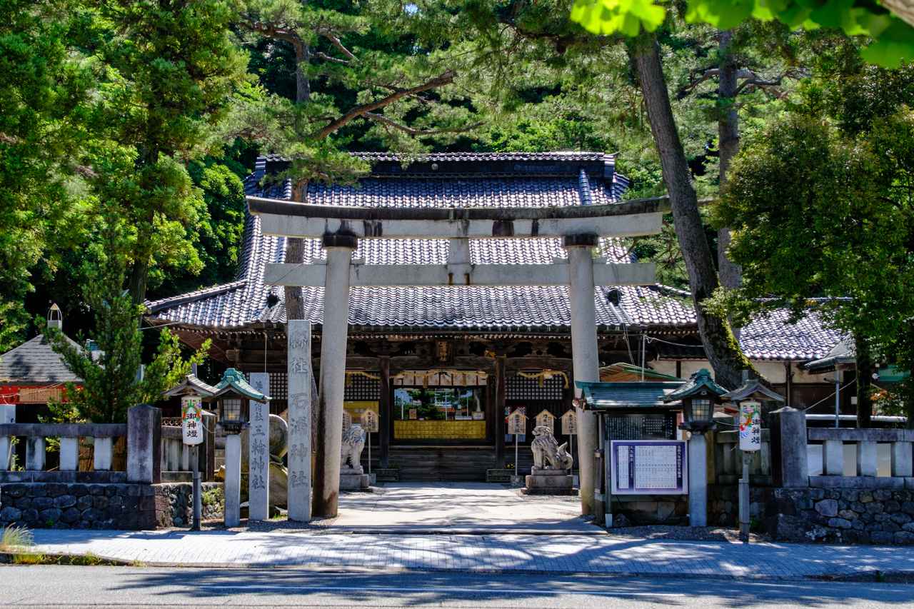 画像1: 歴史ある神社をもっと身近に。かわいさに癒やされる「石浦神社」
