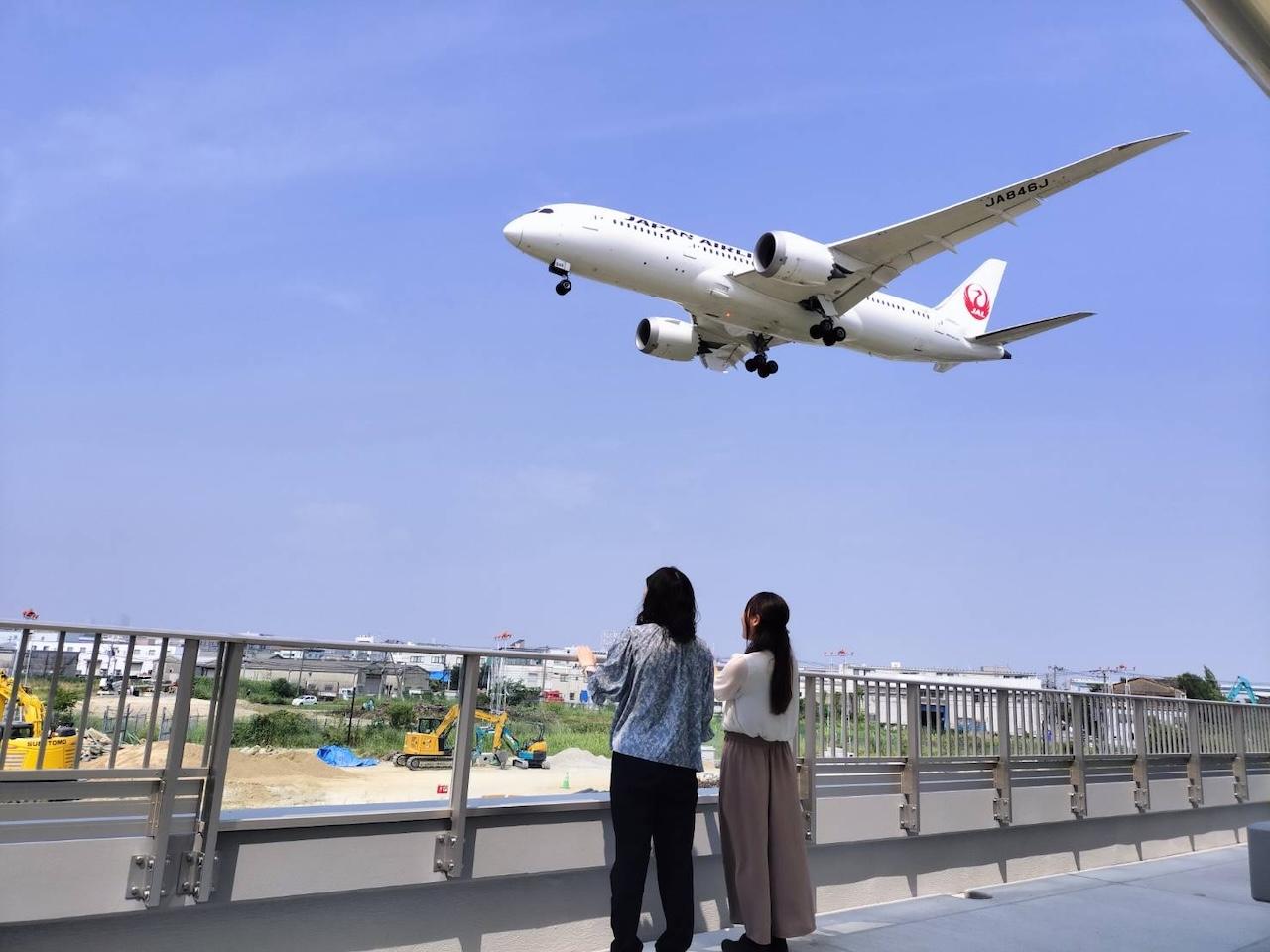画像2: 新たな飛行機撮影の聖地が誕生!「豊中つばさ公園『ma-zika』」