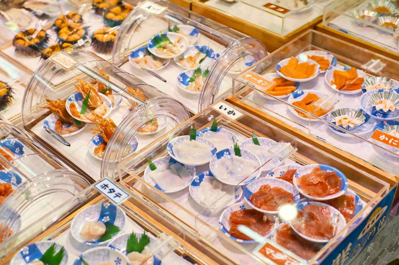 画像6: 八食センター|市場を気ままに巡り、自分好みのグルメと珍しい味覚を味わう
