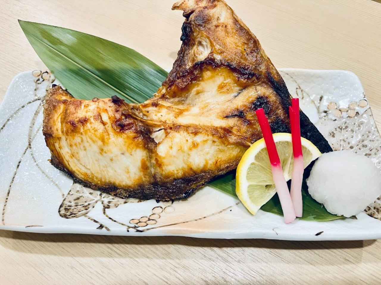 画像4: 屋台村でひと味違う一貫に出合う「鮨処 まえだ」