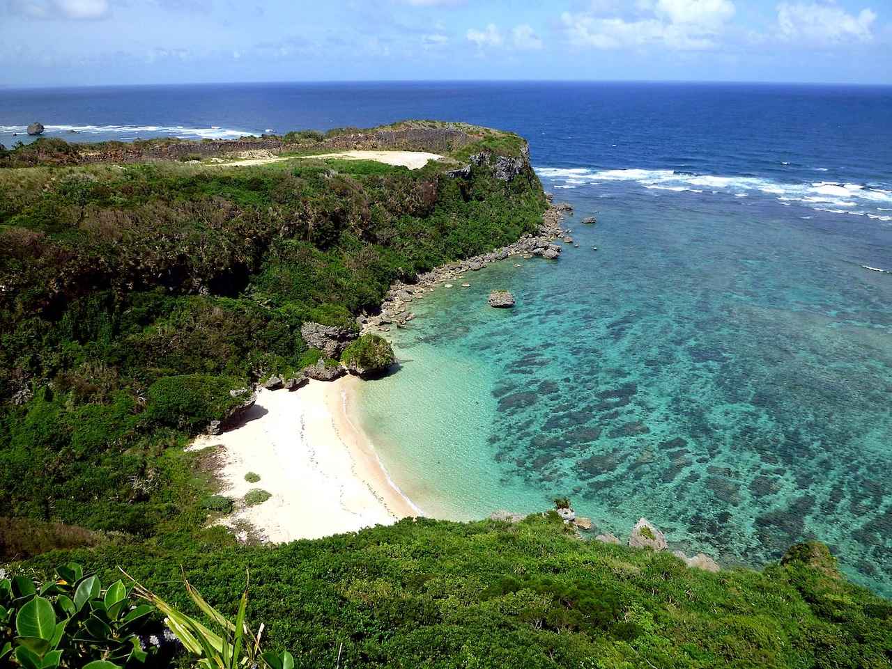 画像: 宮城島「果報バンタ」で絶景からパワーをもらう