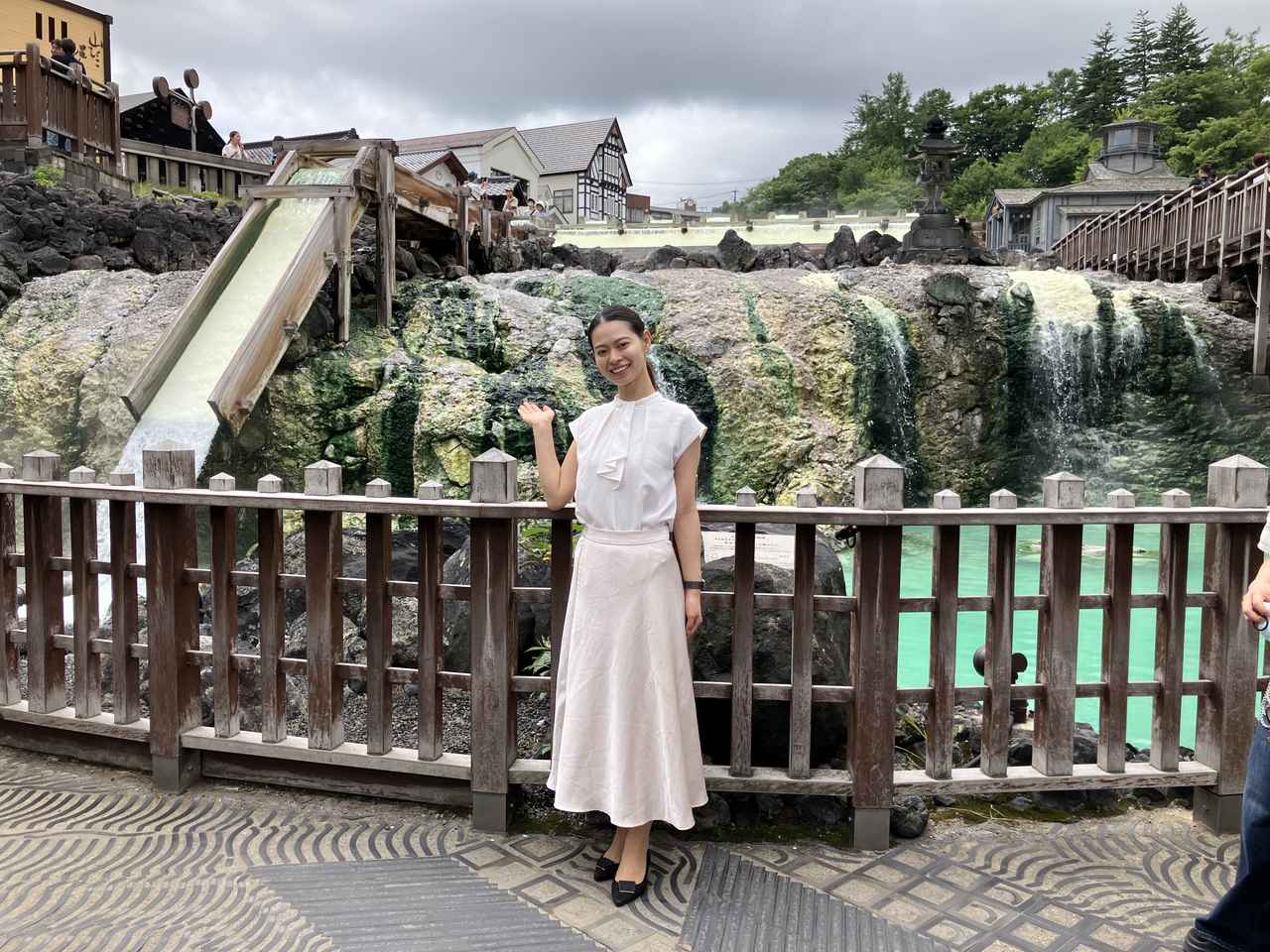 画像2: 1.湯の花と湯けむりが織りなす「湯畑」