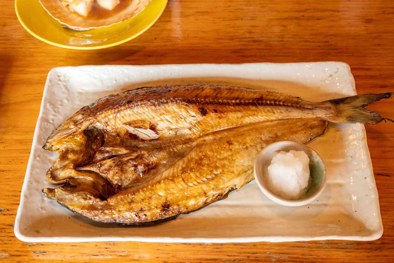 画像7: 創業50年「炉ばた 鱗」。釧路発祥の炉端焼きを本場で味わう