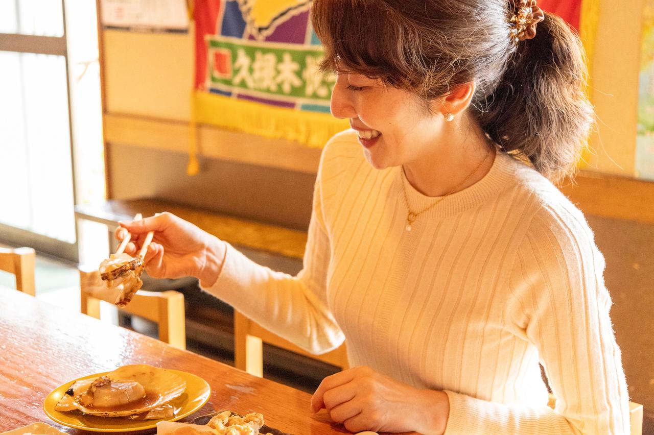 画像9: 創業50年「炉ばた 鱗」。釧路発祥の炉端焼きを本場で味わう