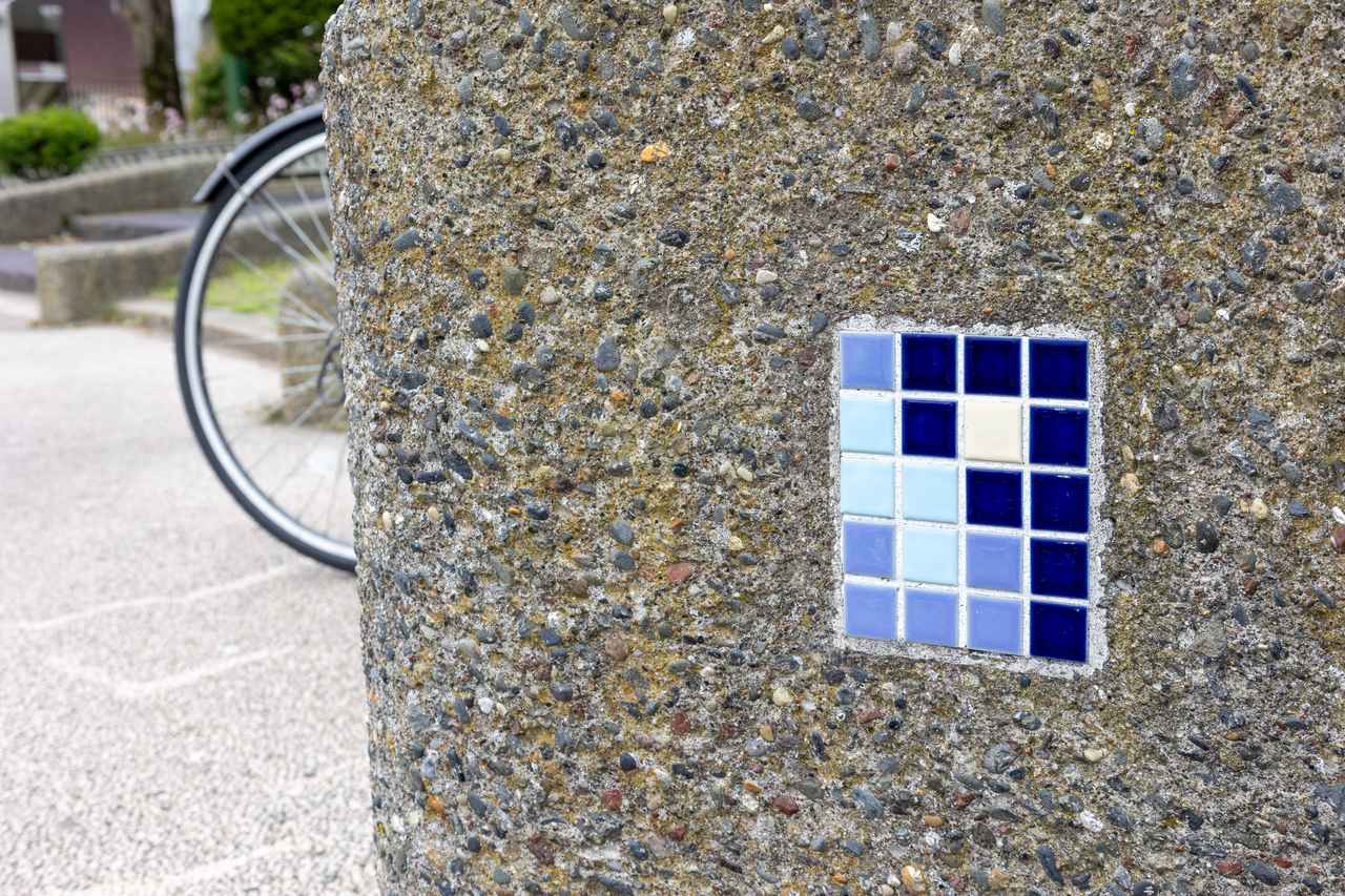 画像5: 「Cool KUSHIRO」モニュメントがある「ぬさまい広場」で、記念の一枚