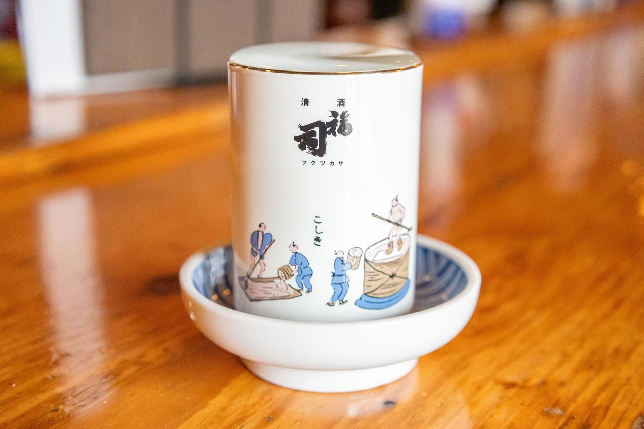 画像10: 創業50年「炉ばた 鱗」。釧路発祥の炉端焼きを本場で味わう