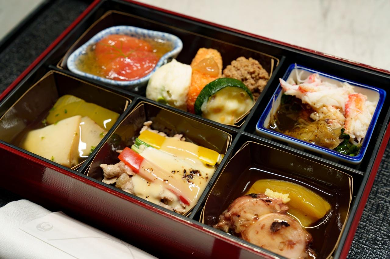 画像3: 機内食独自の世界。仕上げを意識した火入れと、上空1万メートルならではの味付け