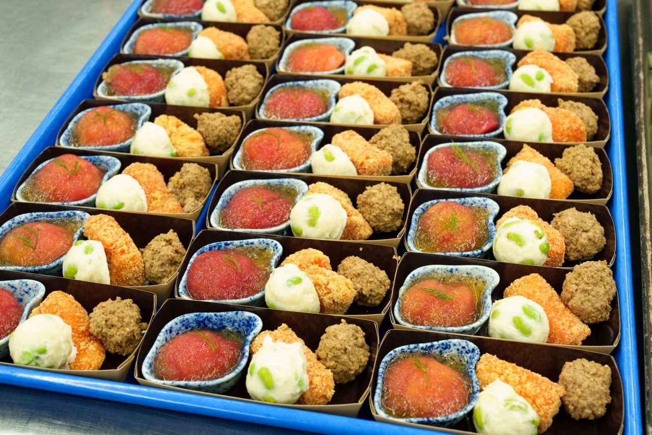画像2: 機内食独自の世界。仕上げを意識した火入れと、上空1万メートルならではの味付け