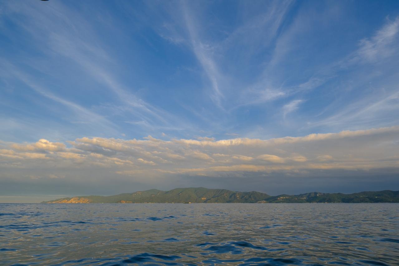 画像6: 牛窓では、海を眺める時間も旅になる