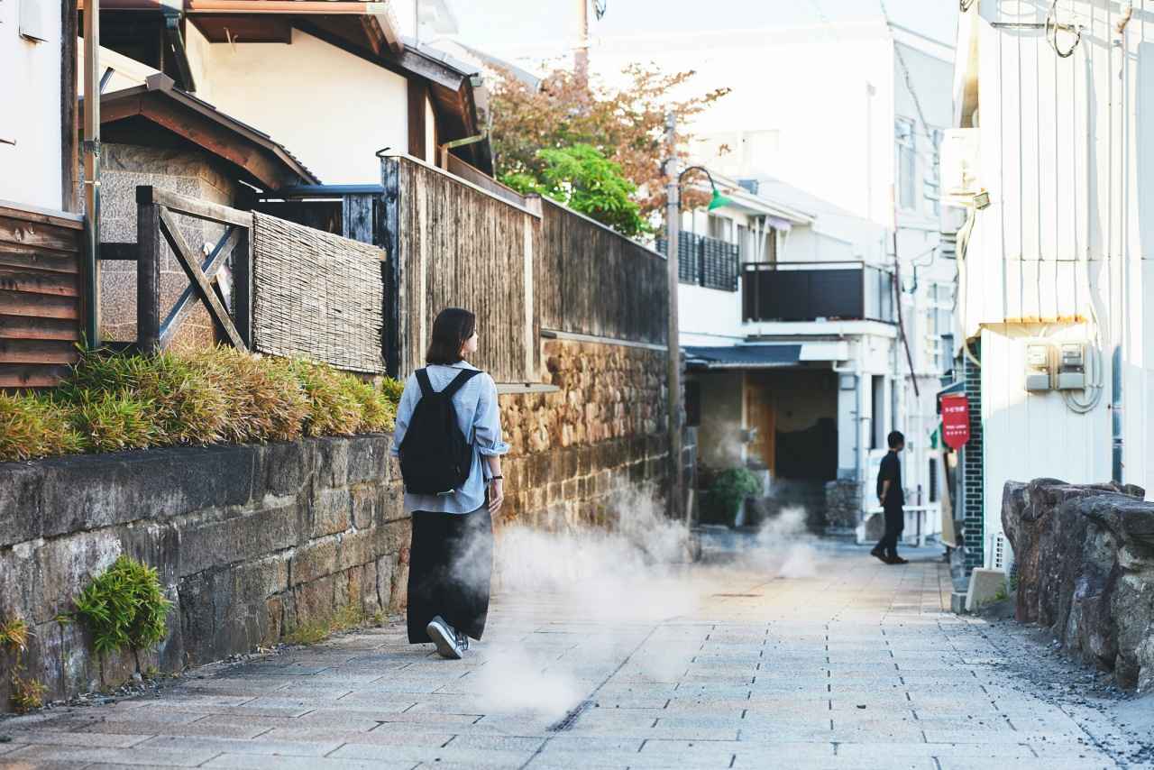 画像1: 海地獄|朝ごはんの後は、湯けむりの中を朝散歩