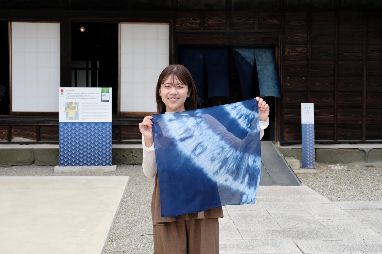 画像9: 藍住町歴史館 藍の館|藍染め体験で自分だけの思い出の一枚をつくる