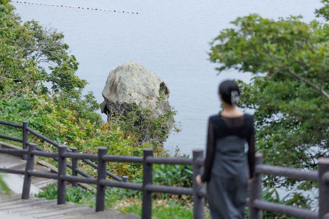 画像1: 〈江差町〉 歴史と神話が息づく「かもめ島」を歩く