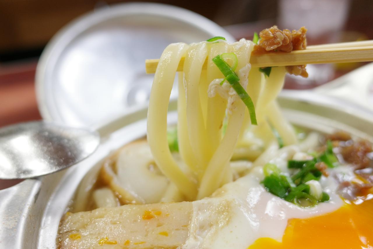 画像6: アルミ鍋の蓋を開けたら昭和へトリップ！「鍋焼うどん アサヒ」の甘くて優しい鍋焼きうどん