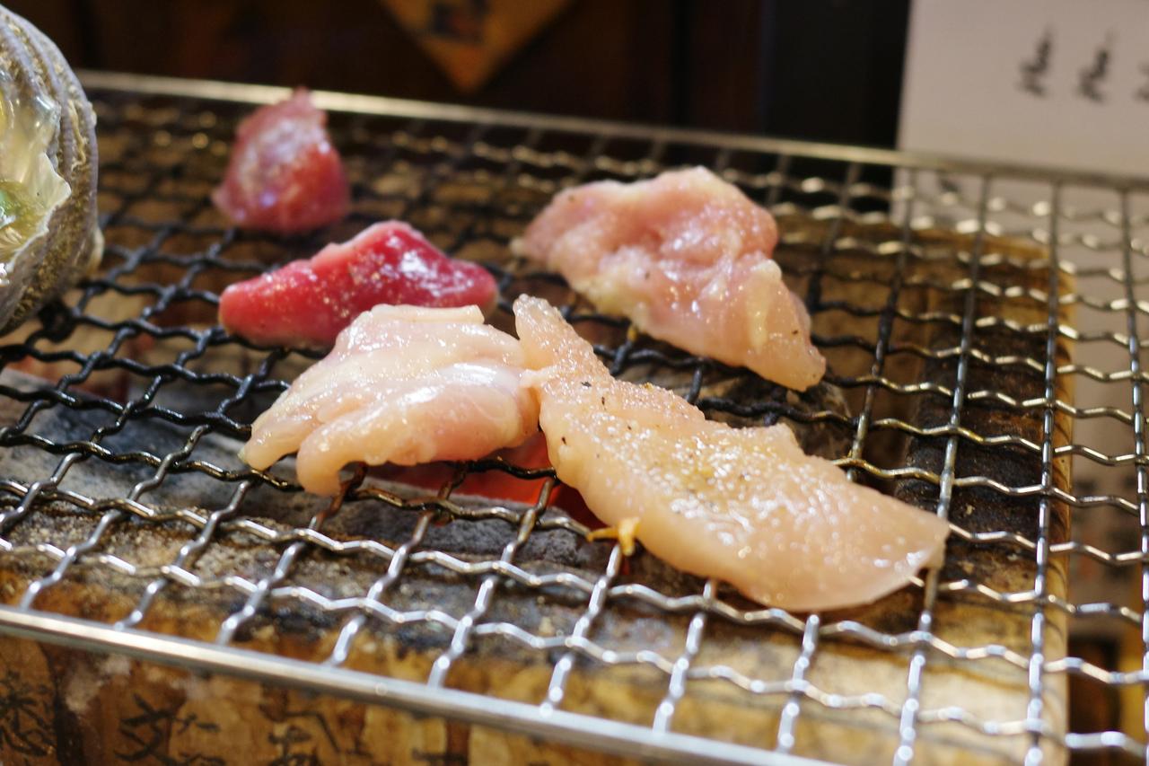 画像5: 卓上七輪で伊予赤健美鶏と新鮮魚介を贅沢に焼く「七厘や 笑」