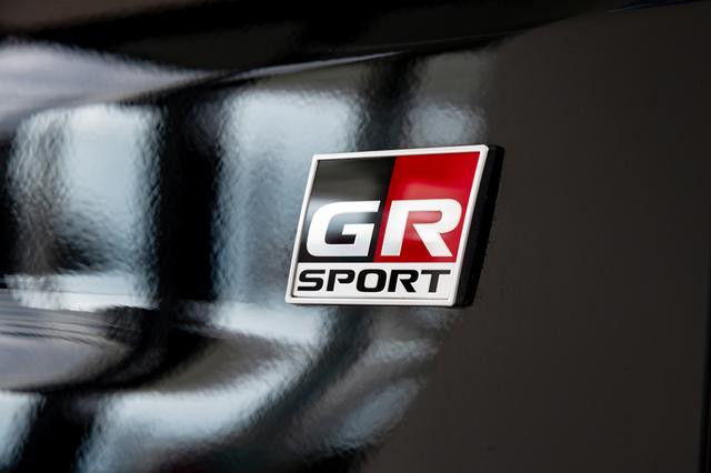 画像5: 今回試乗させていただくのは「VOXY GR SPORT」