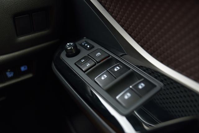 画像10: 「C-HR ハイブリッドG 特別仕様車 "Mode-Nero" (モデリスタ) 」TESTDRIVEインプレッション