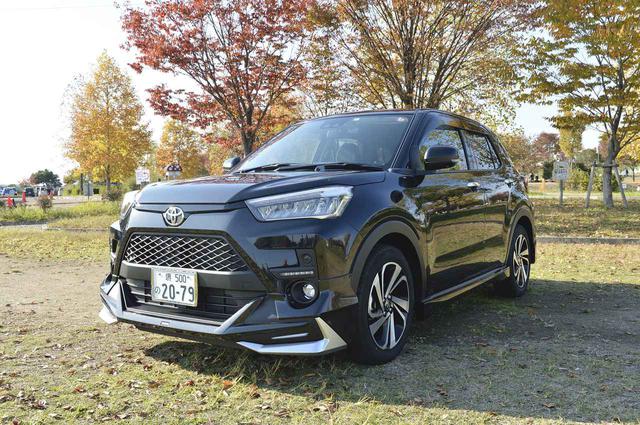 画像: 斜めから!特に男性に人気なのが頷けます。私も好きです♪ 今回の試乗車のグレードは下記のとおりです。 ●グレード:Z ●エンジンタイプ:2WD ●駆動方式:FF ●カラー:ブラックマイカメタリック〈X07〉