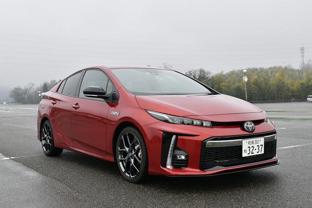 画像: <グレード> SナビパッケージGRスポーツ ●形式:ZVW52-VLJBXN(排気量・・・1797cc、前長:4685mm、全幅:1760mm、全高:1470mm) ●カラー:エモーショナルレッド(3T7) ●メーカーオプション 27C アクセサリーコンセント 35C ETC2.0