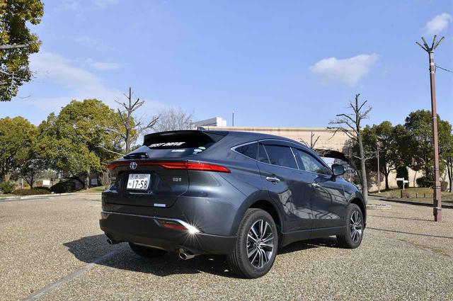 画像: お尻が素敵です。ドラマチックな後ろ姿はぜひ「これエエ車ちゃいますか」でもご覧くださいね。