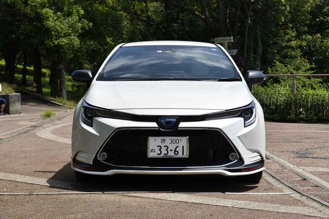 画像: 今回のカローラツーリングはTRDエアロパーツセット装着車。 まずはフロントから。地上高は約14mmダウン、全長は約27mmプラスです。