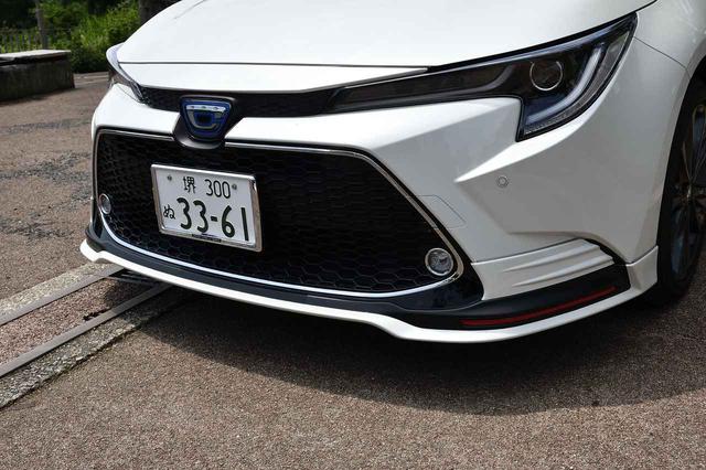 画像: W×BはBi -Beam LEDを採用。眼差しがより印象的に。さらにW×Bグレードにはフォグランプも標準装備。最近の急な豪雨で視界が悪いときに活躍してくれそうです。