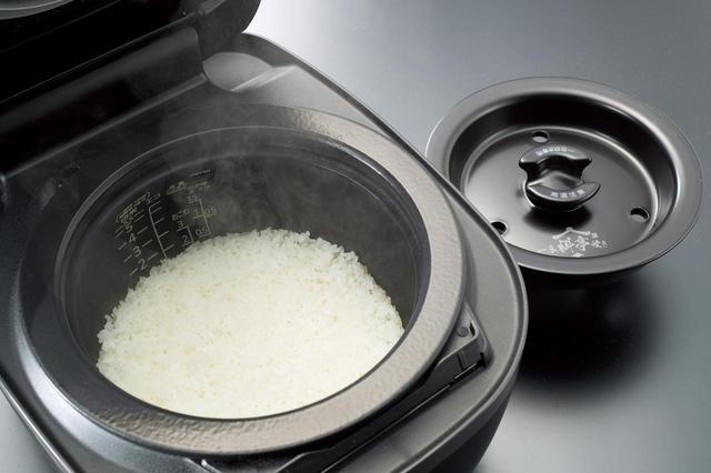 画像1: 土鍋圧力IH炊飯ジャー<炊きたて>土鍋 ご泡火炊き