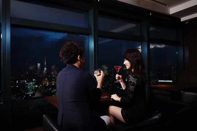 画像7: 二人の距離を縮める、天空のBAR