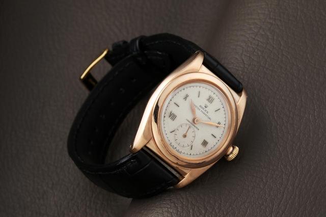 画像: 今回のモデルは40年代に製造されたバブルバック(ベルトはJCペラン製に交換済み)