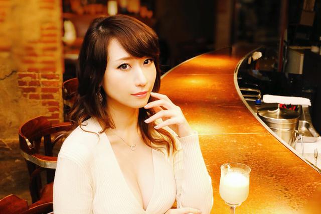 画像7: 幻想的なBARで、二人だけの物語を