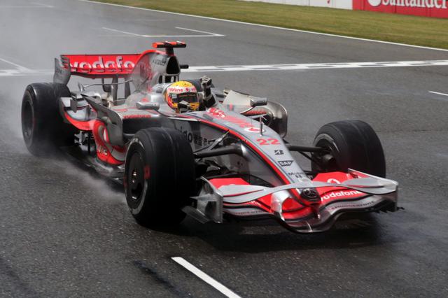 画像1: www.formula1.com