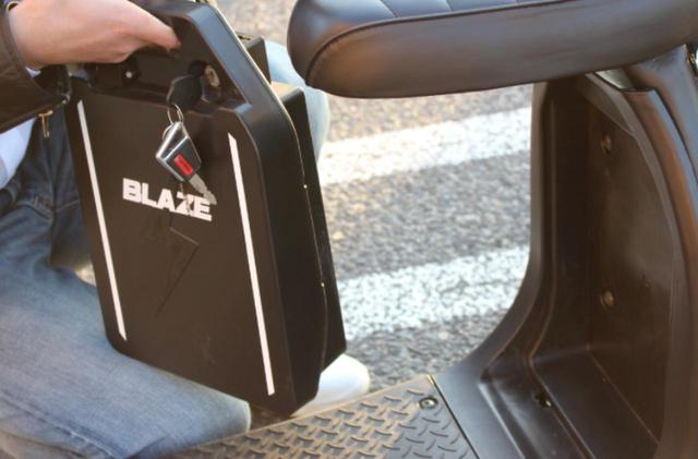 画像2: www.blaze-evtrike.jp