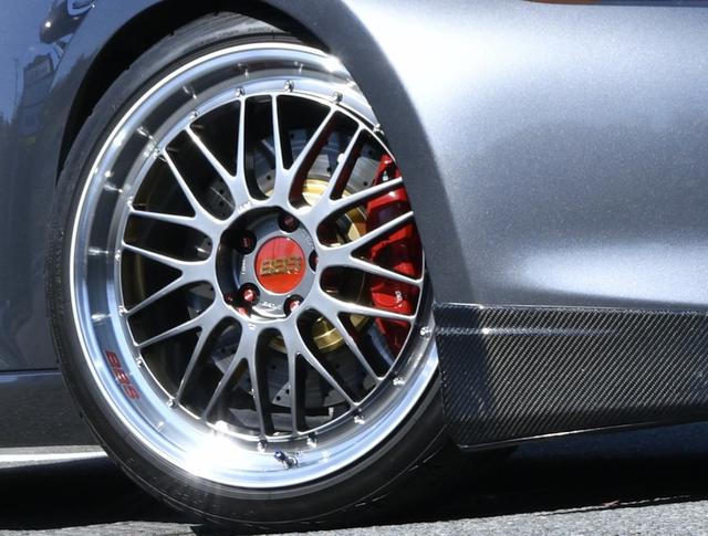 画像1: 【超定番】2ピースホイール「BBS LM」の製造現場に密着!
