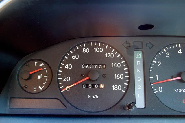 画像: ウラジオストク出発前、8月4日のオドメーター値は63773km。ここに刻まれていく数字はユーラシアの大地をひたすら走ることで増えていくのだ。