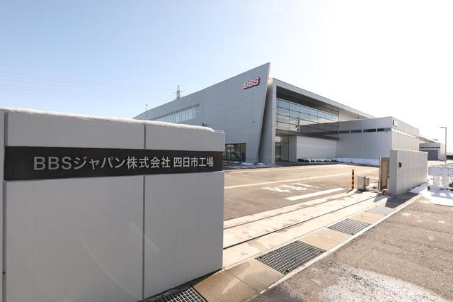 画像: 高岡市四日市に生まれた約16,500㎡に及ぶ新工場。こちらでは主に塗装を行っている