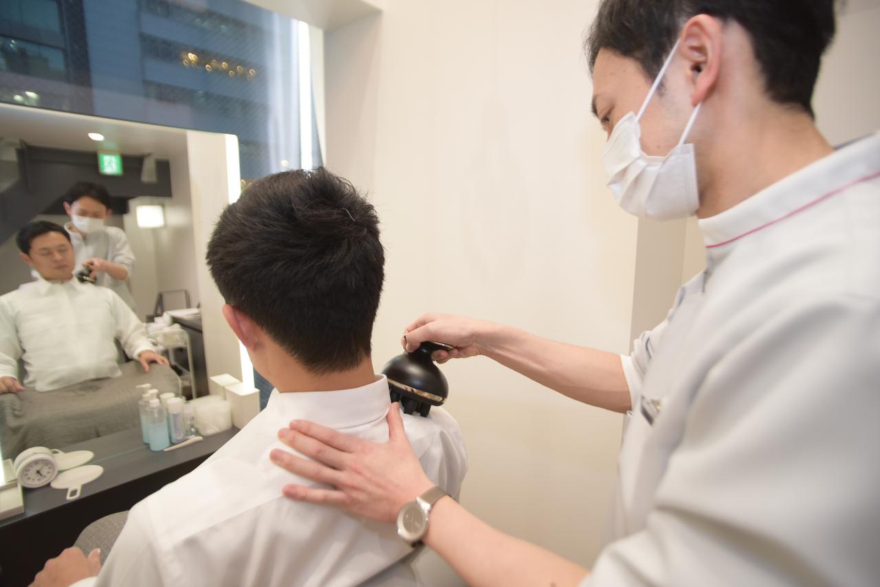 “顔トレ”ジムで印象アップ ヤーマン「FACE LIFT GYM」に潜入