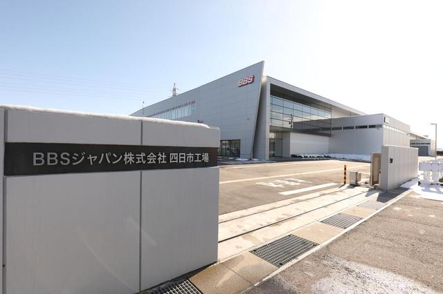 画像: 高岡市四日市に生まれた約16,500㎡に及ぶ新工場。こちらでは主に塗装を行っている