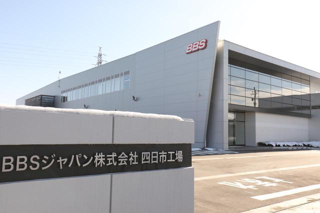 画像: 新たな塗装工場として2020年に稼働を開始した四日市工場