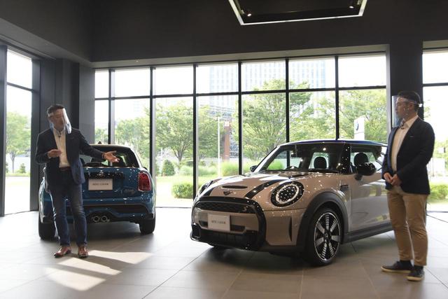 画像: 左)MINI ディビジョン ナショナル・セールス・マネージャーの山口智之氏、右)プロダクト・マネージャーの丹羽智彦氏