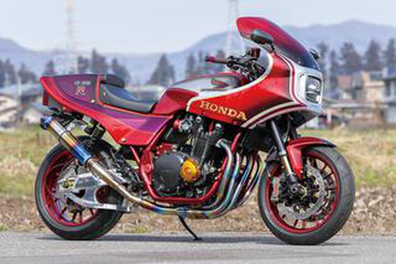 市本ホンダCB1100(ホンダCB1100)現代空冷CBをベースにコスプレと 
