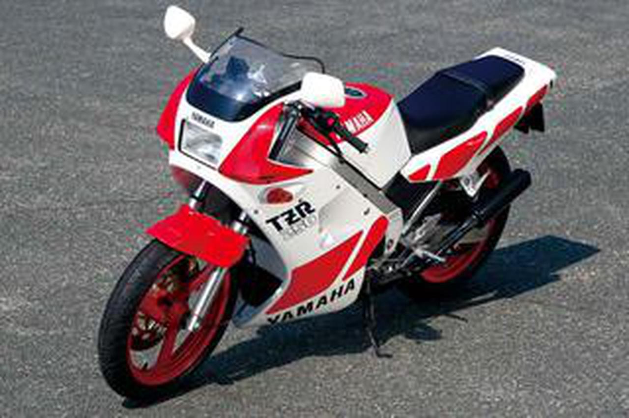 ヤマハ「TZR250」を解説|アルミフレームの採用や前後17インチ化など