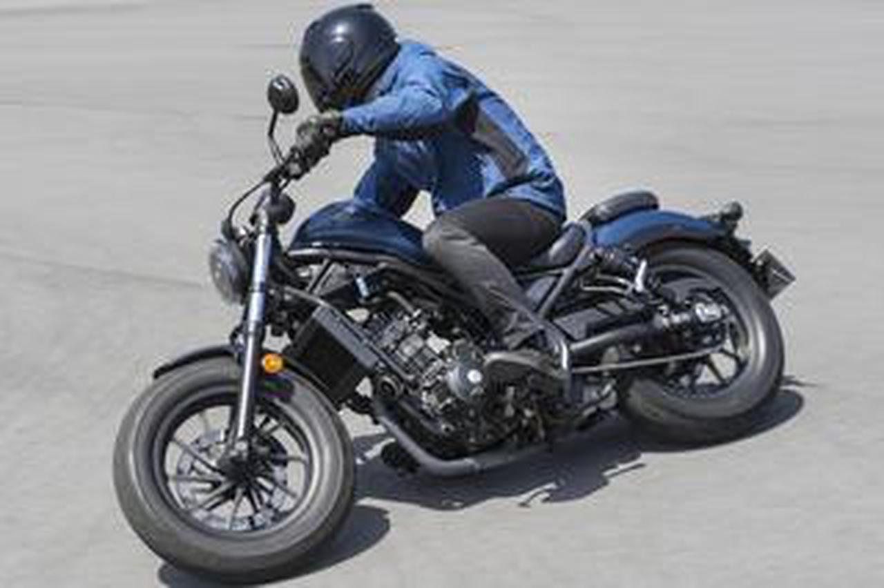 ホンダ「レブル250」通勤インプレ|1カ月間試乗し燃費を計測、簡易タコ