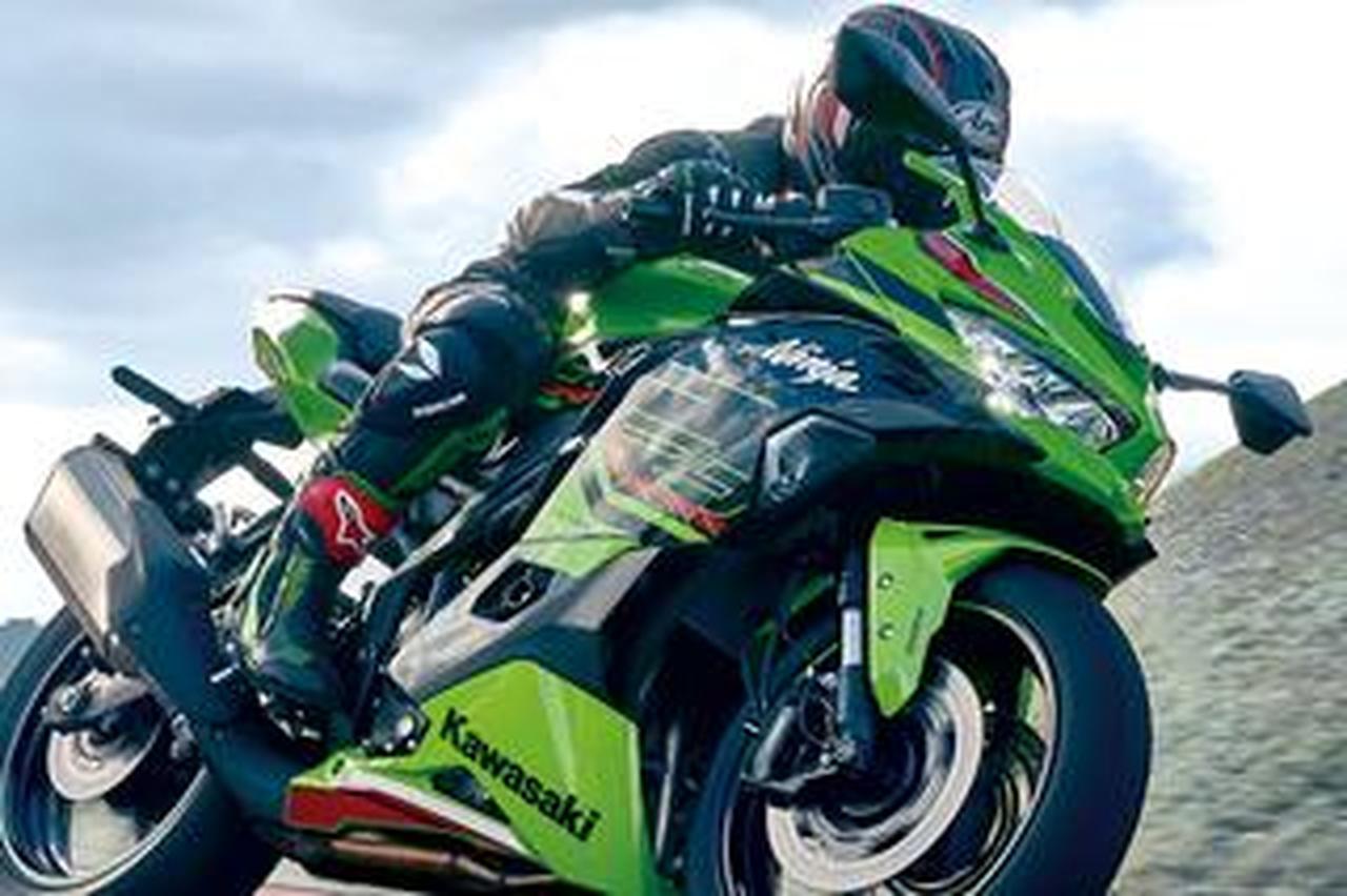 気持 カワサキ「Ninja ZX-4R SE」「Ninja ZX-4RR」解説|新開発された4気筒