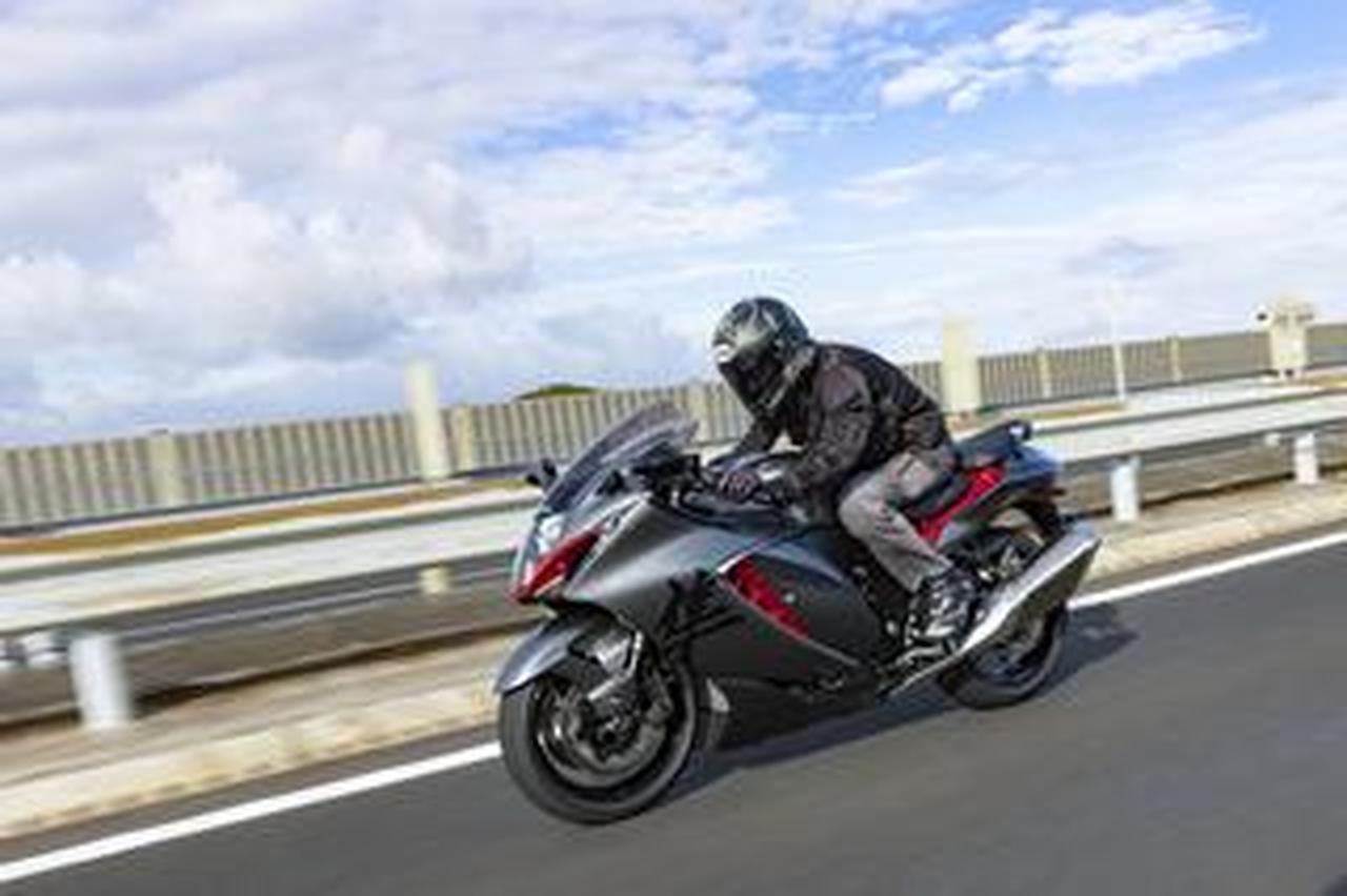 新型『隼』で片道250km走ってラーメンを食べにいったら『隼が高速道路 