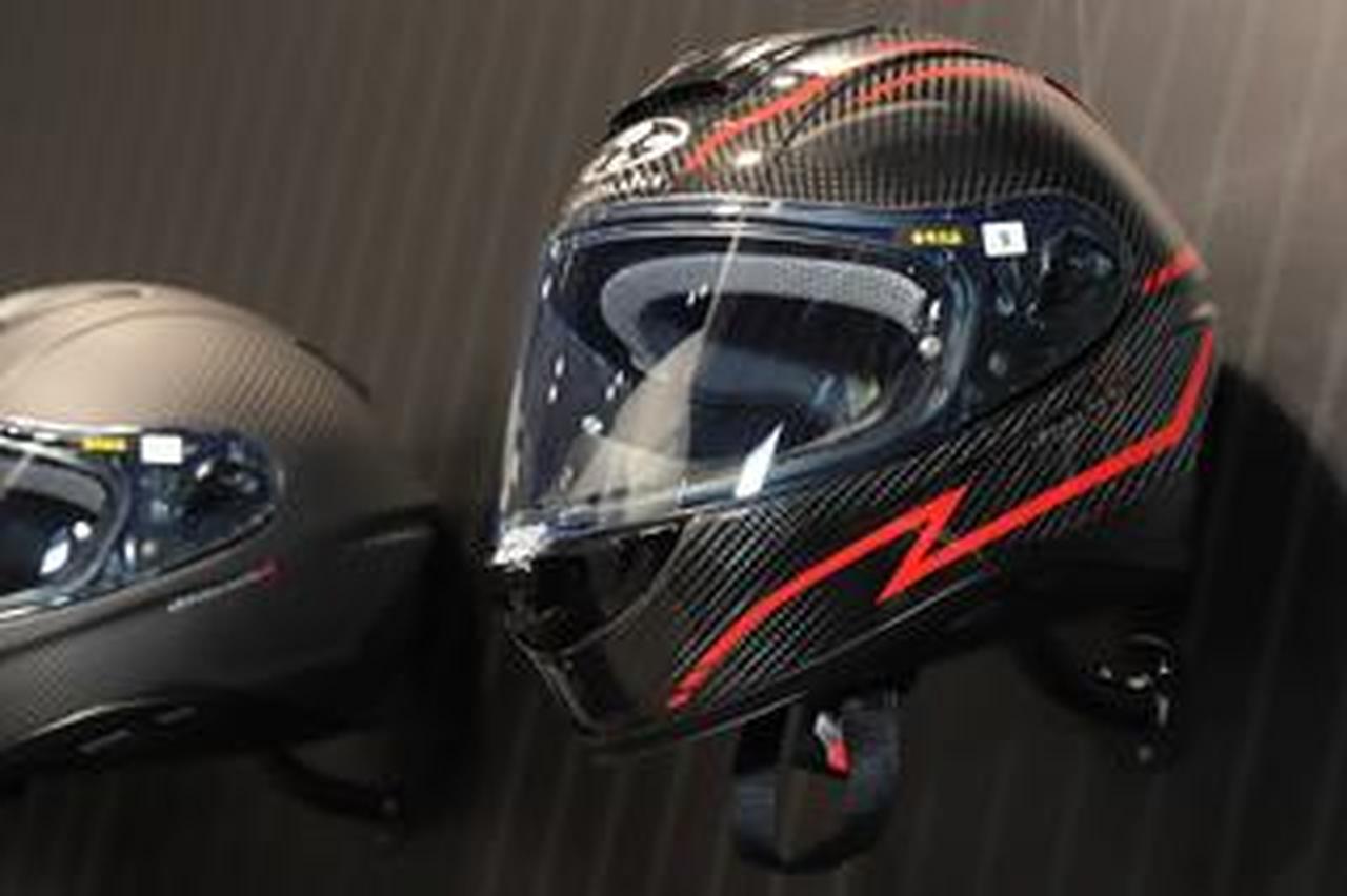 カーボンファイバー ブラック フルフェイスヘルメット KYT ケイワイティ NZ RACE CARBON GLOSSY［カーボングロス］ヘルメット