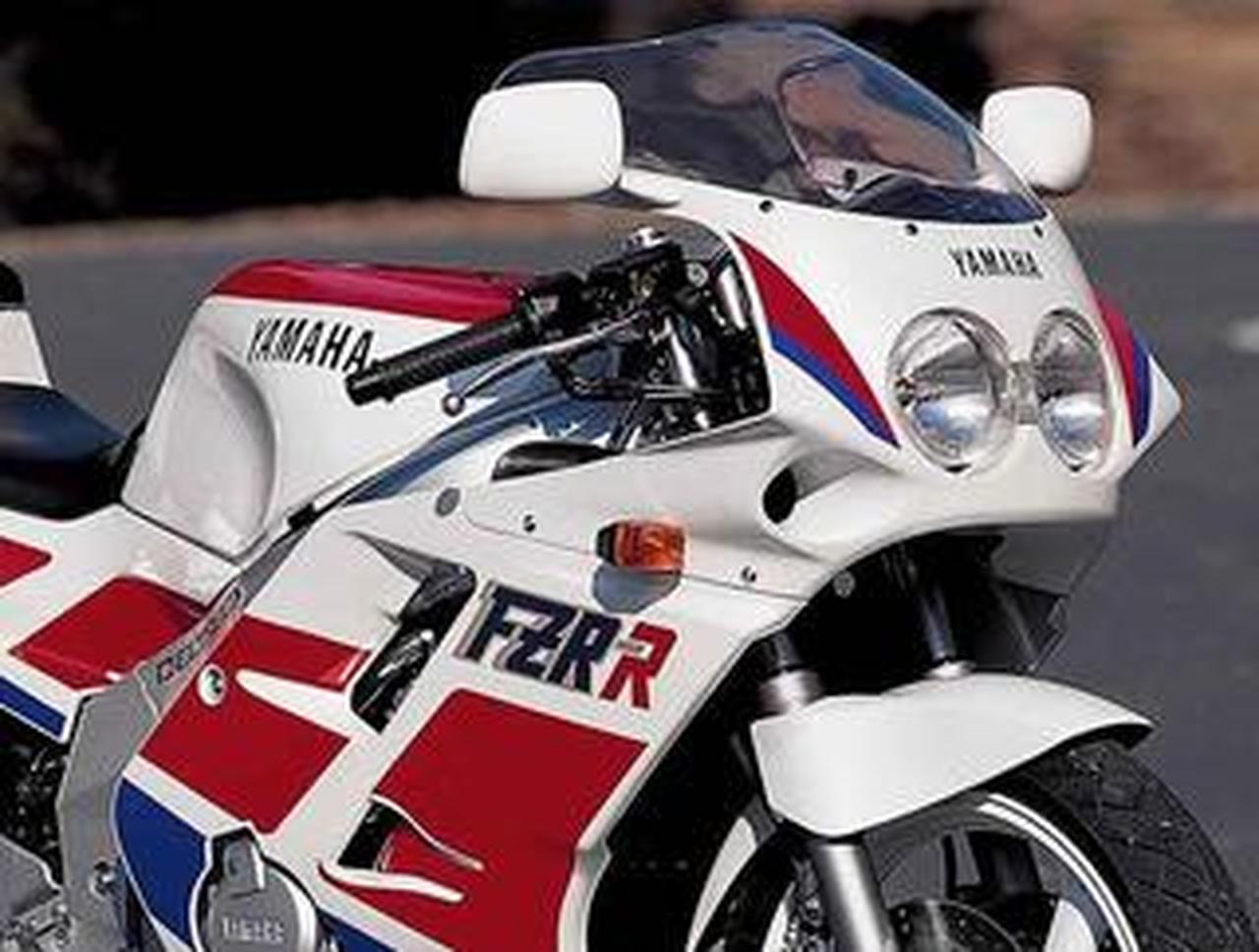レストアベース　1989年　ネイビー＆シルバー　YAMAHA　FZR250R レストアベース1989年ネイビー＆シルバーYAMAHAFZR250R (ケーニッヒ113