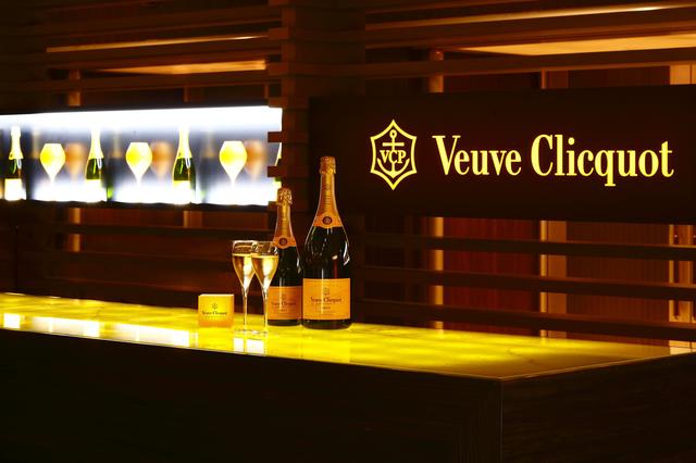 画像: シャンパーニュメゾン「ヴーヴ・クリコ」と、京都ブライトンホテルのラウンジ・バー「クー・オ・ミディ」が一夜限りのコラボレーション!