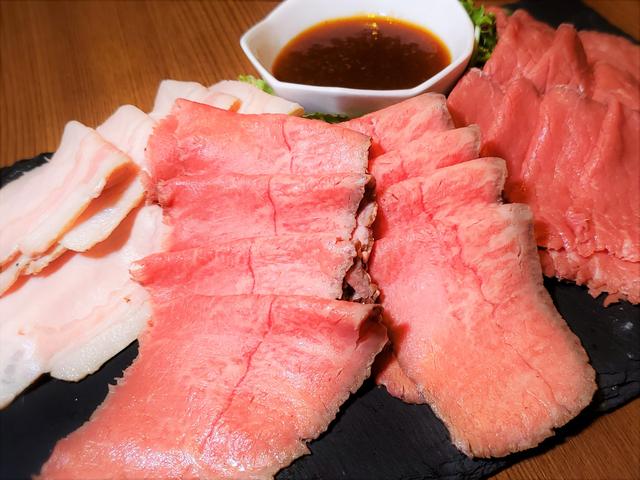 画像: 肉盛り食べ放題