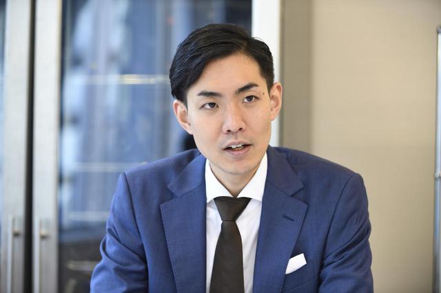 画像: 近藤佑哉氏 「銀座レカン」ソムリエ。18年にインターナショナルASIソムリエ取得、日本ソムリエ協会「JSAソムリエ・スカラシップ」優秀賞に。19年「ポメリー・ソムリエコンクール」「第3回ボルドー&ボルドー・シュペリュール ソムリエコンクール」受賞