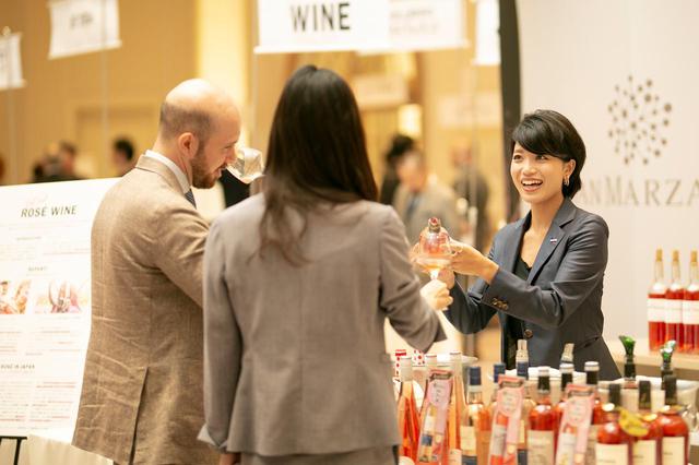 画像1: 世界の約250種類のワインと日本酒を楽しめるテイスティングイベント「モトックス ワールドワイン フェスティバル 2020」!