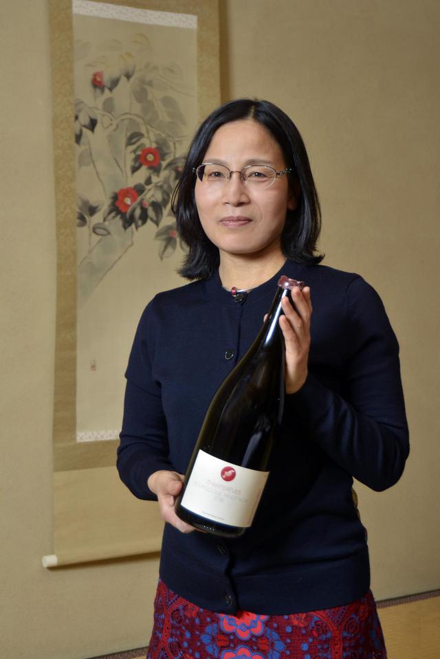 画像1: フランス・ブルゴーニュにある「シャントレーヴ」。日本人醸造家・栗山朋子さんと、パートナーのギヨーム・ボット氏のふたりが営むネゴシアン(ワイン商)だ。 ヤマハリゾートの「葛城 ホテル 北の丸」で、シャントレーヴのワインと、静岡の海の幸、山の幸をふんだんに使った料理をマリアージュする、一夜限りのワインサロンが開かれた。